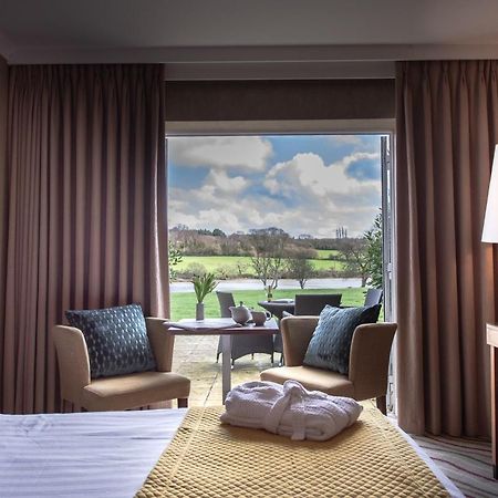 湖畔公园酒店&Spa Fishbourne  外观 照片