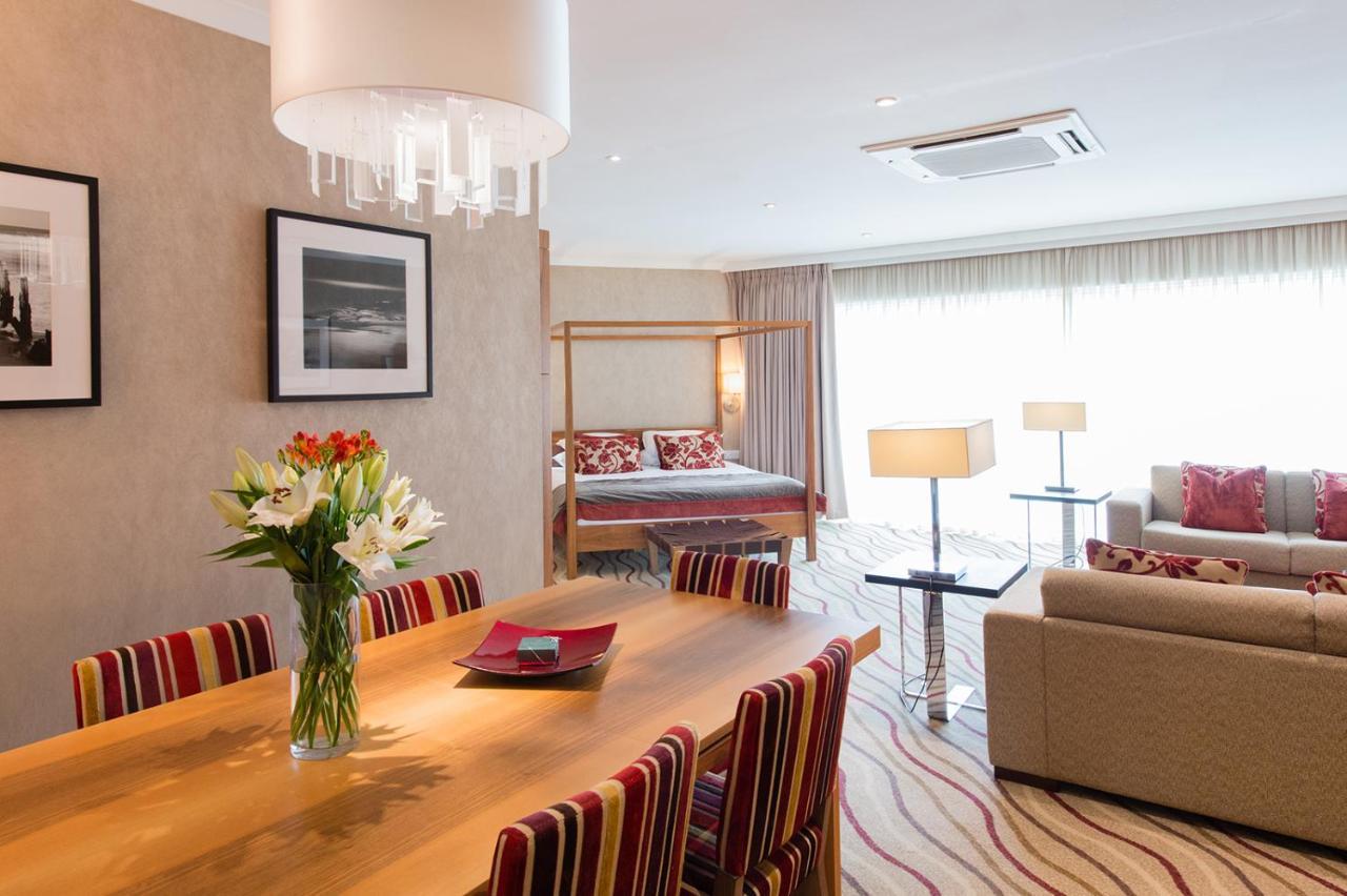 湖畔公园酒店&Spa Fishbourne  外观 照片